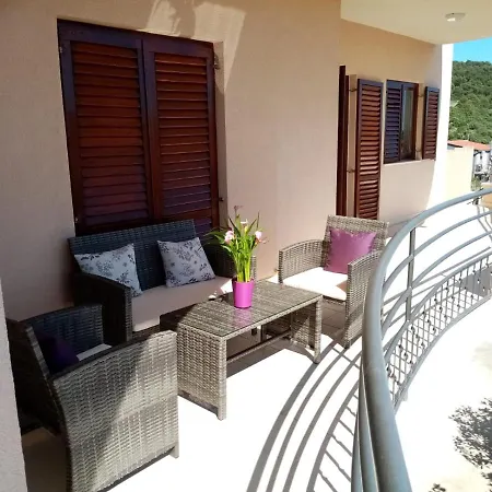 Apartmani Ferdi Trogir Exterior photo