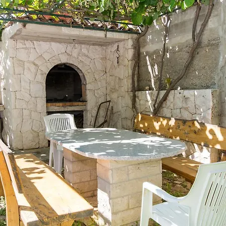 Apartmani Ferdi Trogir Exterior photo