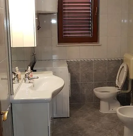 Apartmani Ferdi Trogir Exterior photo