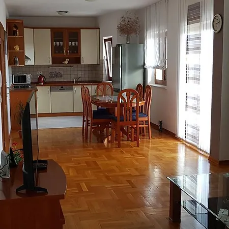 Apartmani Ferdi Trogir Exterior photo
