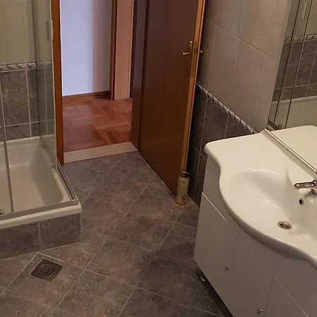 Apartmani Ferdi Trogir Exterior photo
