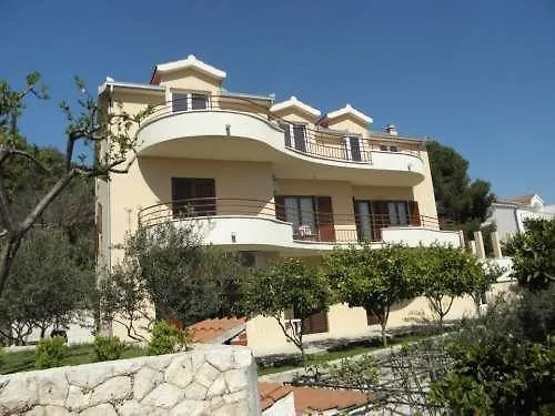 Apartmani Ferdi